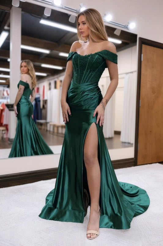 Emerald Green Off Shoulder Mermaid Prom Dress with Lace Corset Bodice and High Slit for Formal Events and Prom Nights