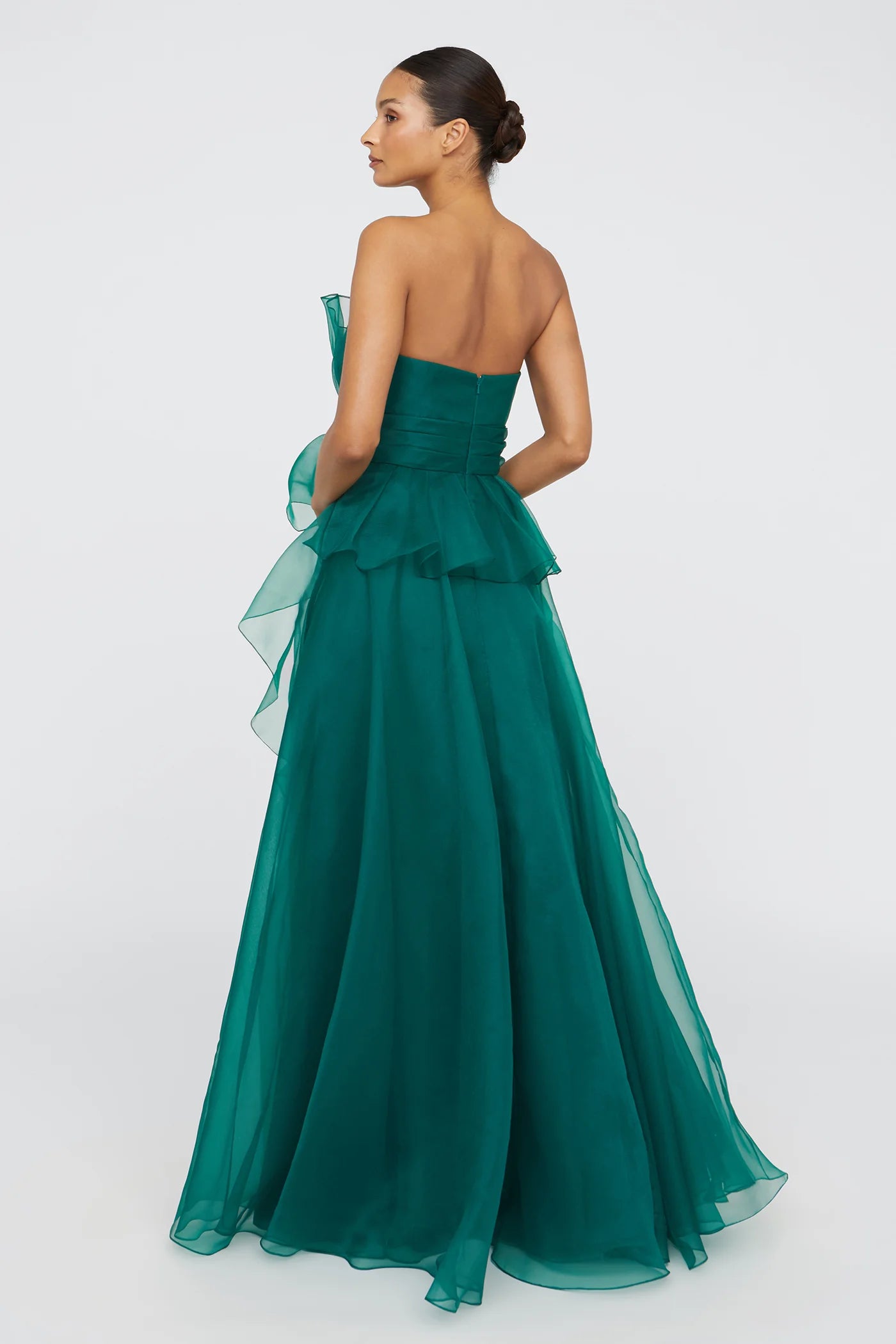 Emerald Green Organza A Line Strapless Ruffle Neckline Peplum Waist Floor Length Formal Evening Prom Dress
