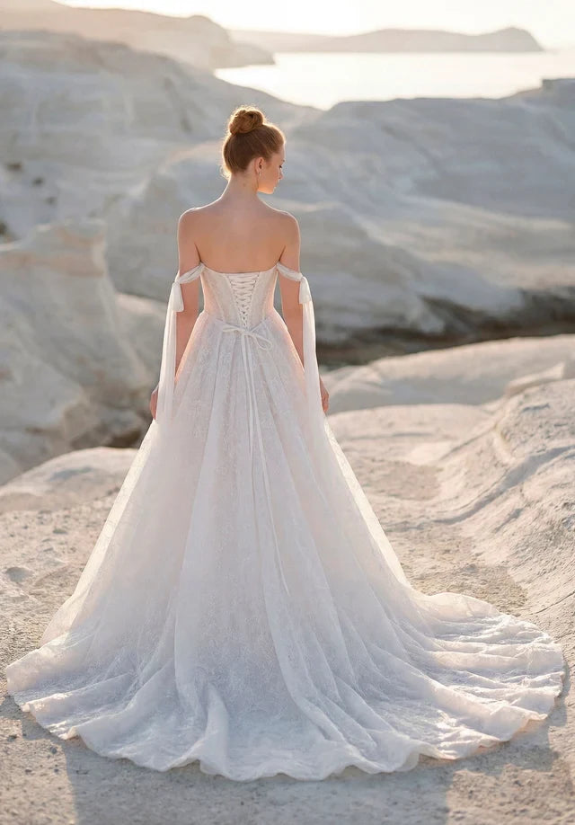 Ethereal A-Line Sweetheart Sleeveless Corset Slit Ivory Wedding Dresses Bridal Gown