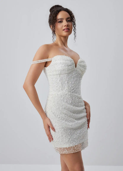 Glamorous Bodycon Sweetheart Sleeveless Sparkly Beaded White Short Homecoming Dress for Women