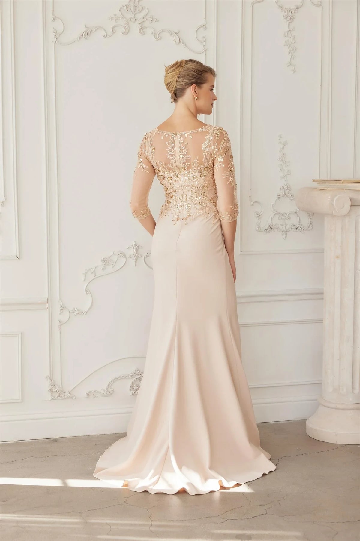 Glamorous Mermaid Boat Neck Three-Quarter Sleeves Sequin Champagne Mother of the Bride Gown