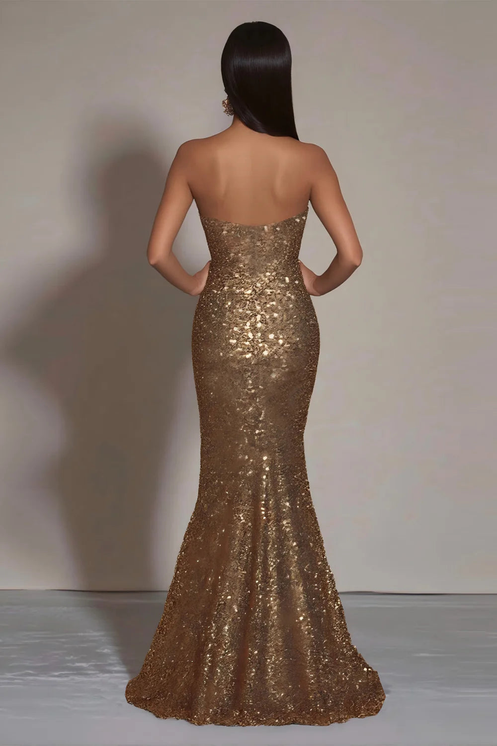 Gold Strapless Prom Dress With Sweetheart Neckline And High Slit Sequin Mermaid Silhouette For Formal Evening Party