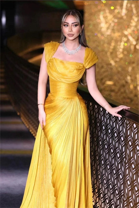 Golden Yellow Square Neck Prom Dress with Pleated Mermaid Skirt and Cap Sleeves for Formal Events and Prom Nights