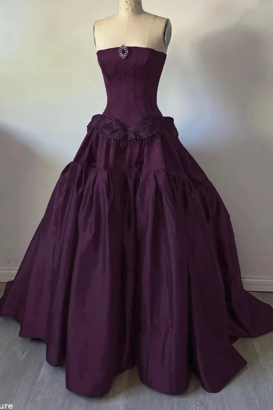 Gorgeous Ballgown Strapless Sleeveless Corset Bustle Purple Floor-Length Prom Dresses Women