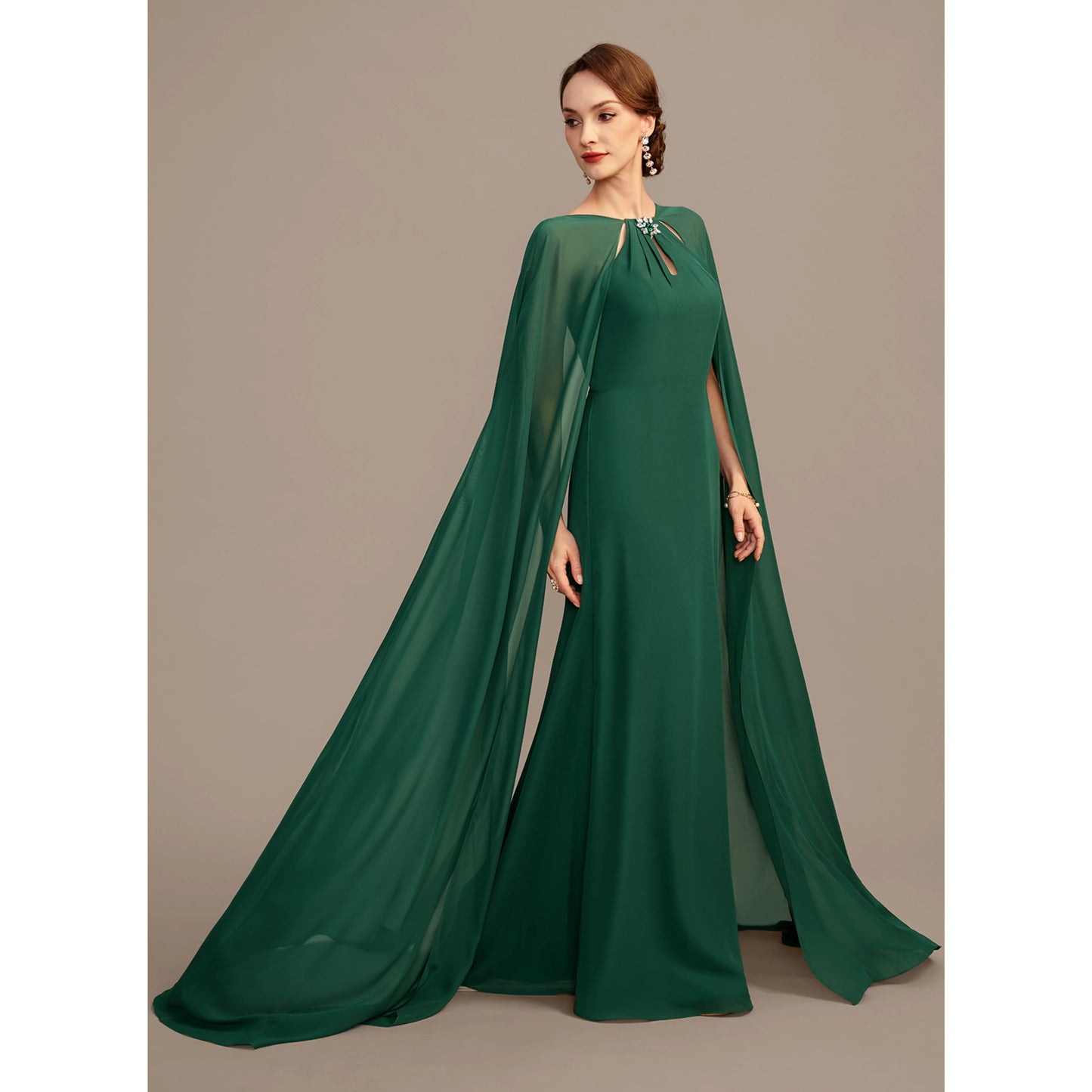 Graceful Sheath Jewel Neck Cape Sleeveless Sophisticated Emerald Green Floor-Length Mother of the Bride Gown