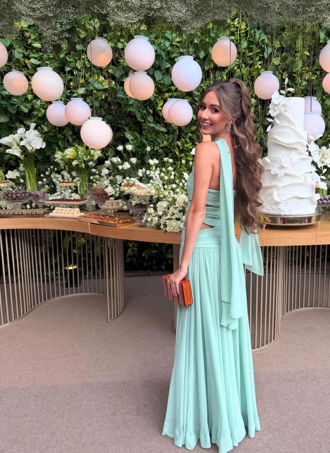 Halter Neck Ruched Cutout Side Slit Chiffon Maxi Prom Dresses (Mint Green)
