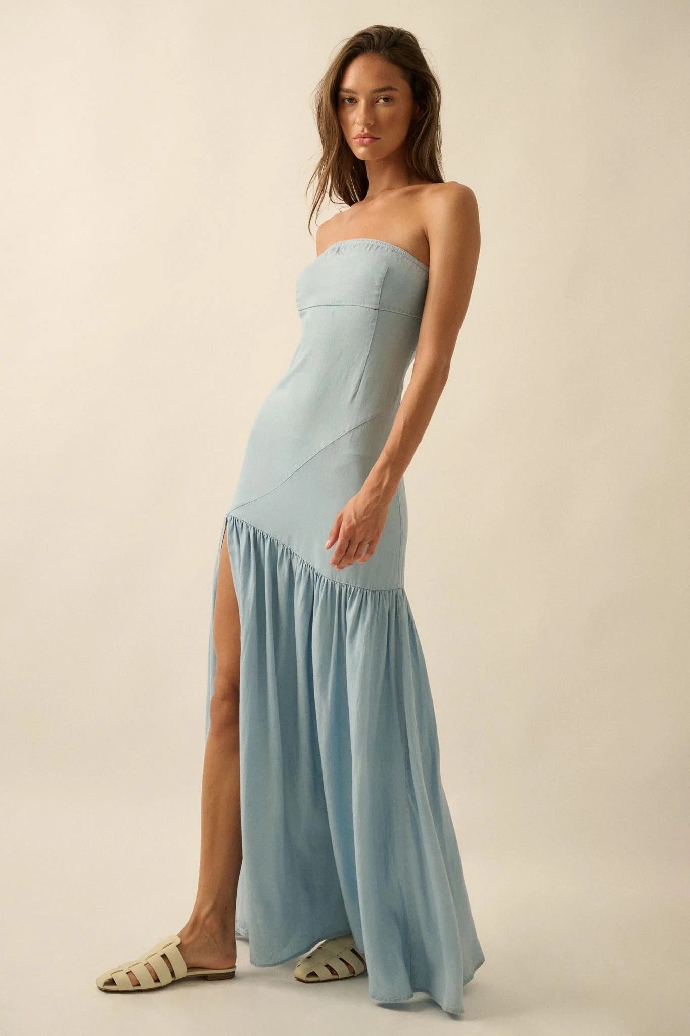 Light Blue Chambray Maxi Dresses with Strapless Neckline High Side Slit Ruffled Hem for Beach Vacation and Weekend Outing