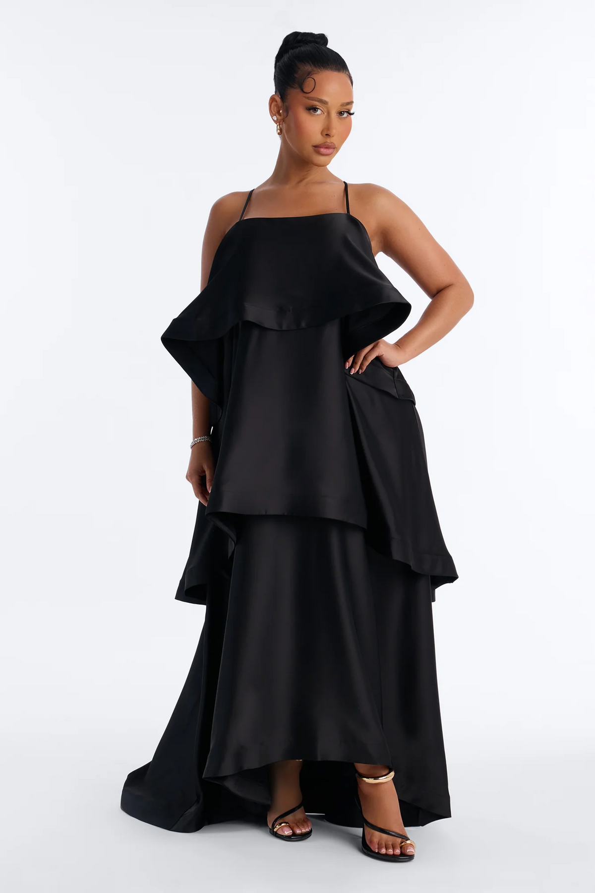 Loose tiered square spaghetti strap low back maxi evening dress