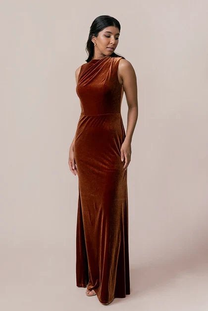 Luxurious Sheath Cowl Neck Sleeveless Glamorous Rust Floor-Length Bridesmaid Dress Women's Gown