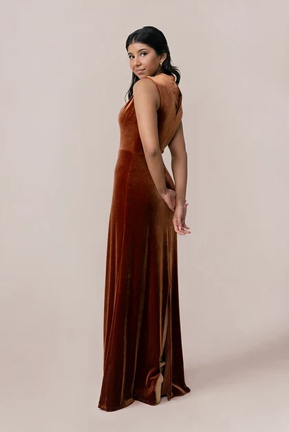 Luxurious Sheath Cowl Neck Sleeveless Glamorous Rust Floor-Length Bridesmaid Dress Women's Gown