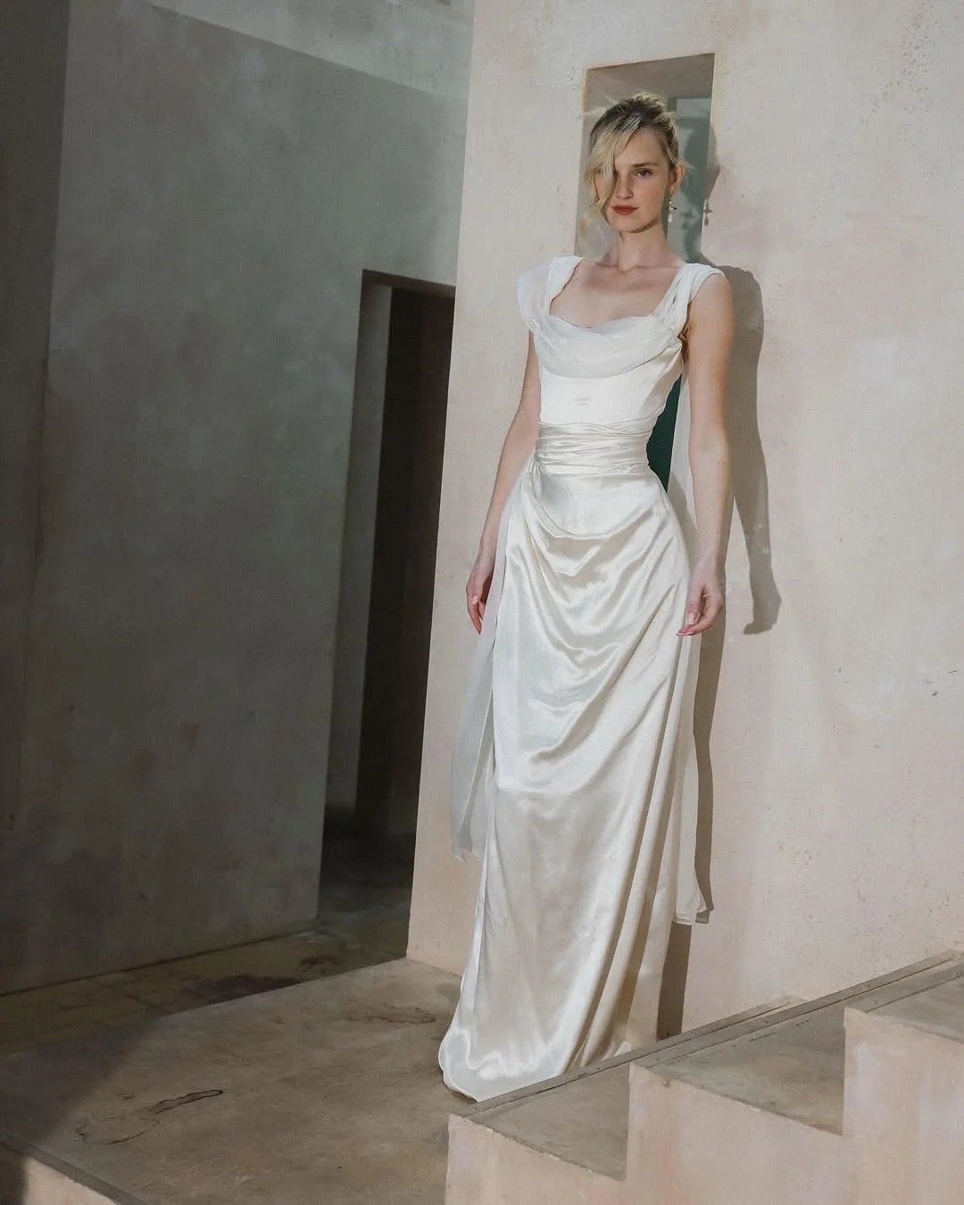 Luxury Ivory Prom Dresses with Satin Fabric Chiffon Capelet and Ruched – Koutun Dress