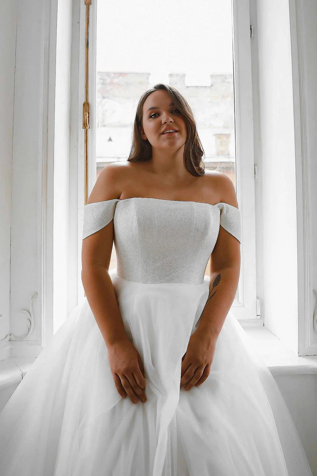 Plus Size Off Shoulder Glitter Corset Tulle Wedding Dress