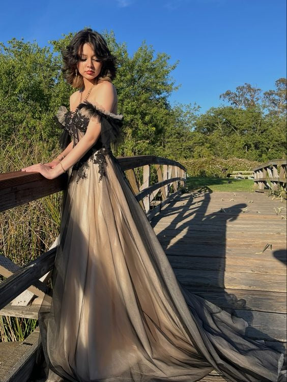 Prom Dress Black And Nude Off Shoulder A Line Maxi Dress With Lace Corset And Tulle Train Formal Evening Party Gown