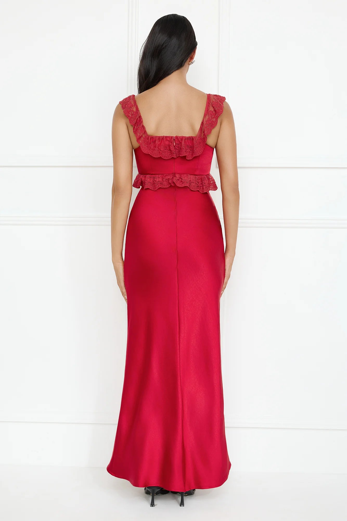 Red Maxi Evening Dresses with Square Neck Lace Ruffle Strap Bow Front Fitted Satin Skirt