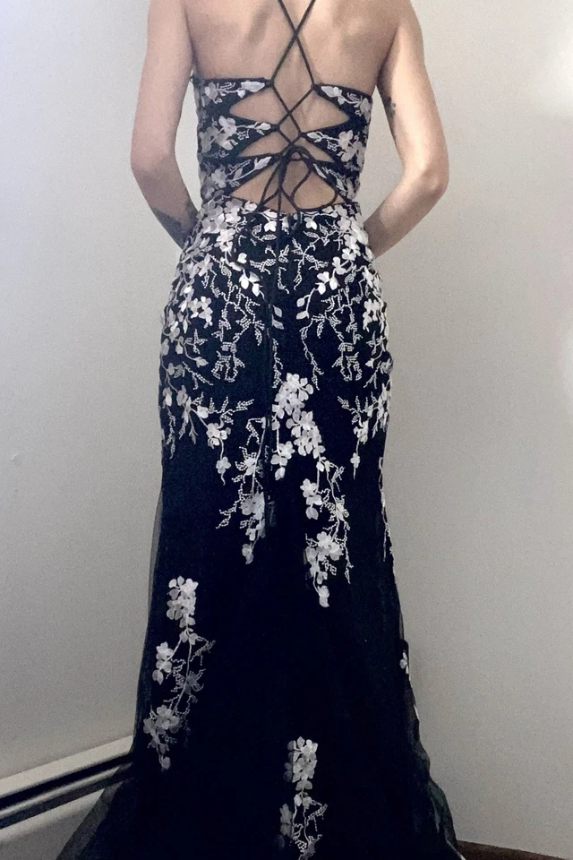 Romantic Mermaid Sweetheart Sleeveless Lace-Up-Back Train Prom Dress