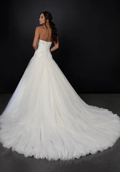 Romantic A-Line Strapless Sleeveless Beaded Floral White Floor-Length Bridal Wedding Dresses