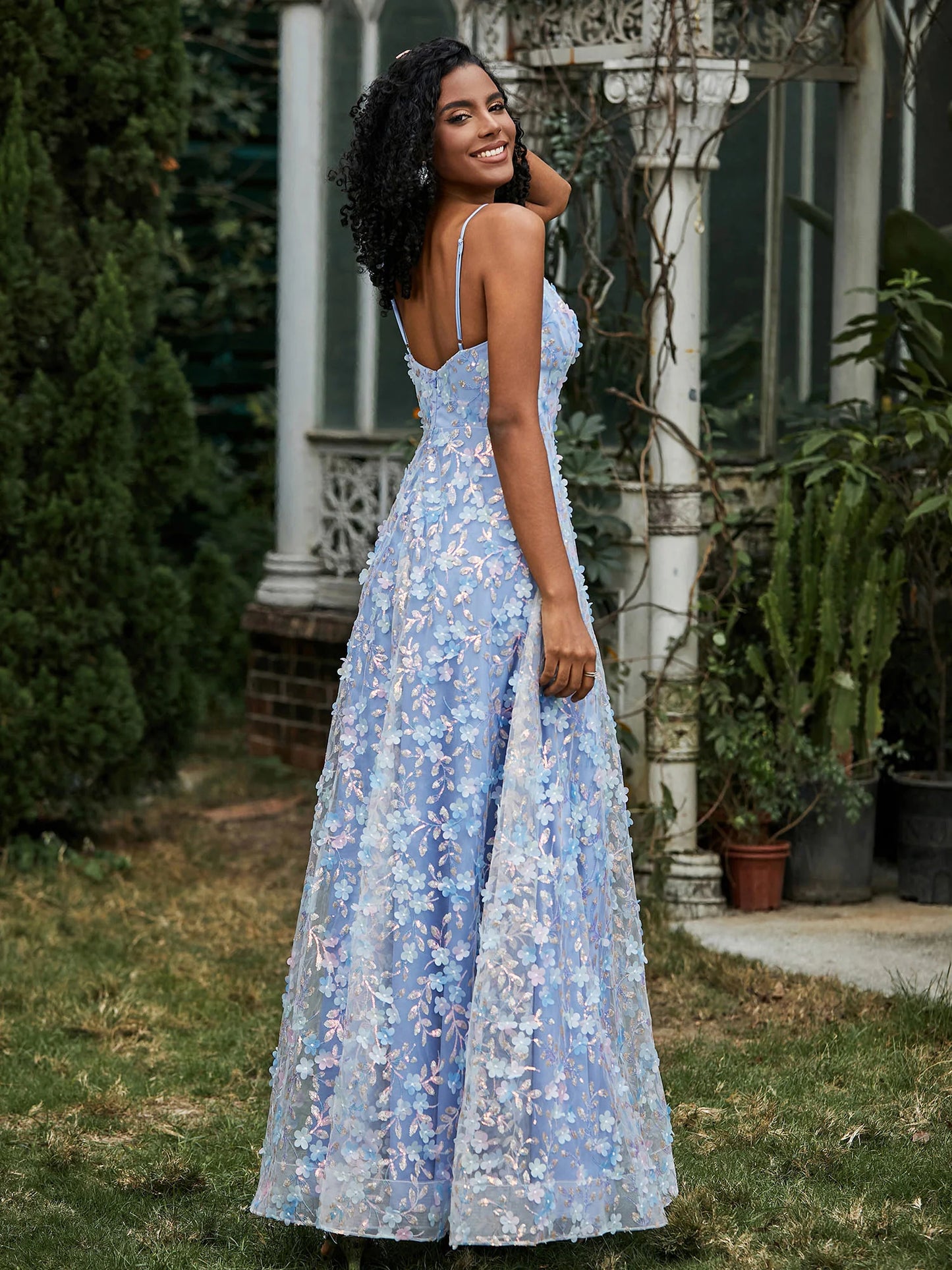 Romantic A-Line V-Neck Sleeveless Floral Applique Light Blue Floor-Length Prom Dresses Gown