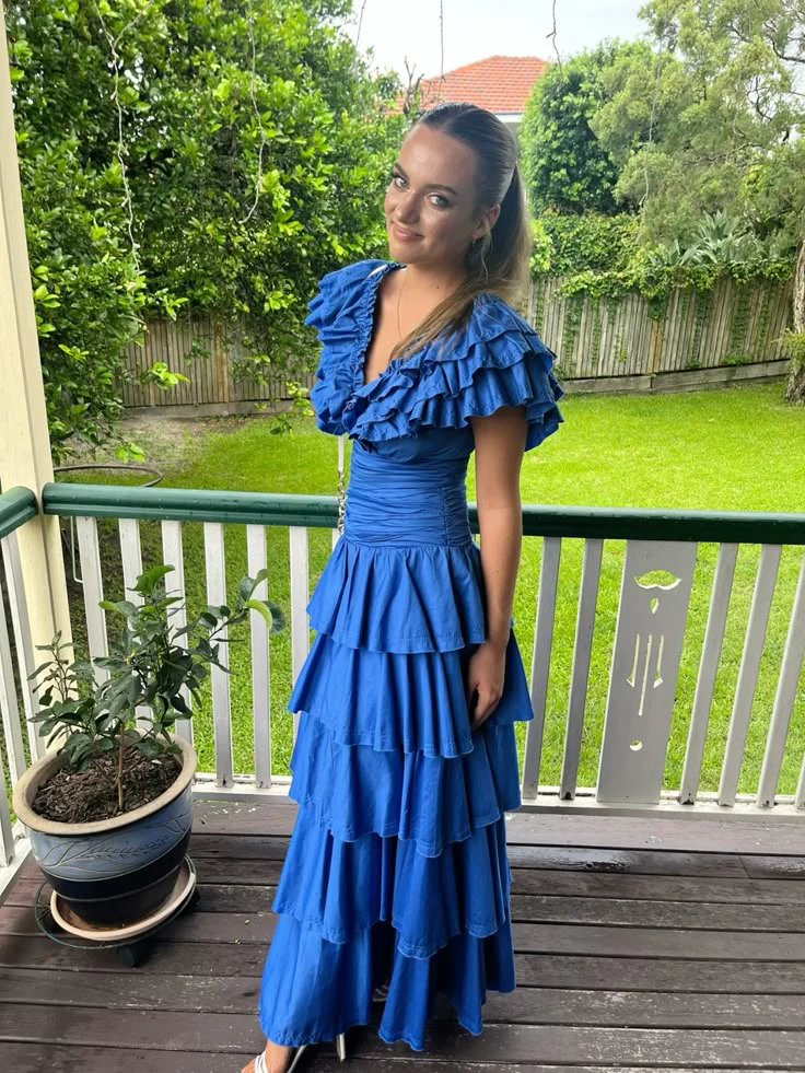 Ruffle V-Neck Flutter Sleeve Ruched Waist Tiered Layer Maxi Prom Dresses (Royal Blue)