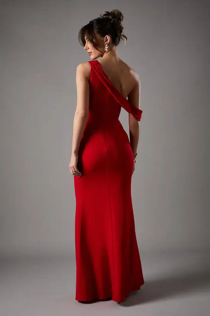 Sophisticated Emerald Green One-Shoulder Mermaid Gown with Asymmetric Ruffle Detail, Prom Dress