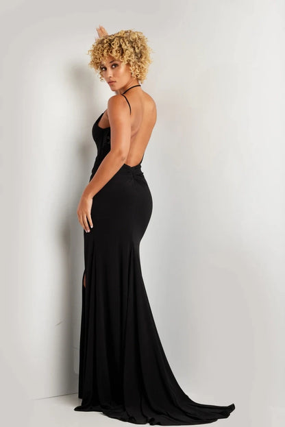 Stunning Sheath Plunge V-Neck Sleeveless Backless Black Floor-Length Evening Gown