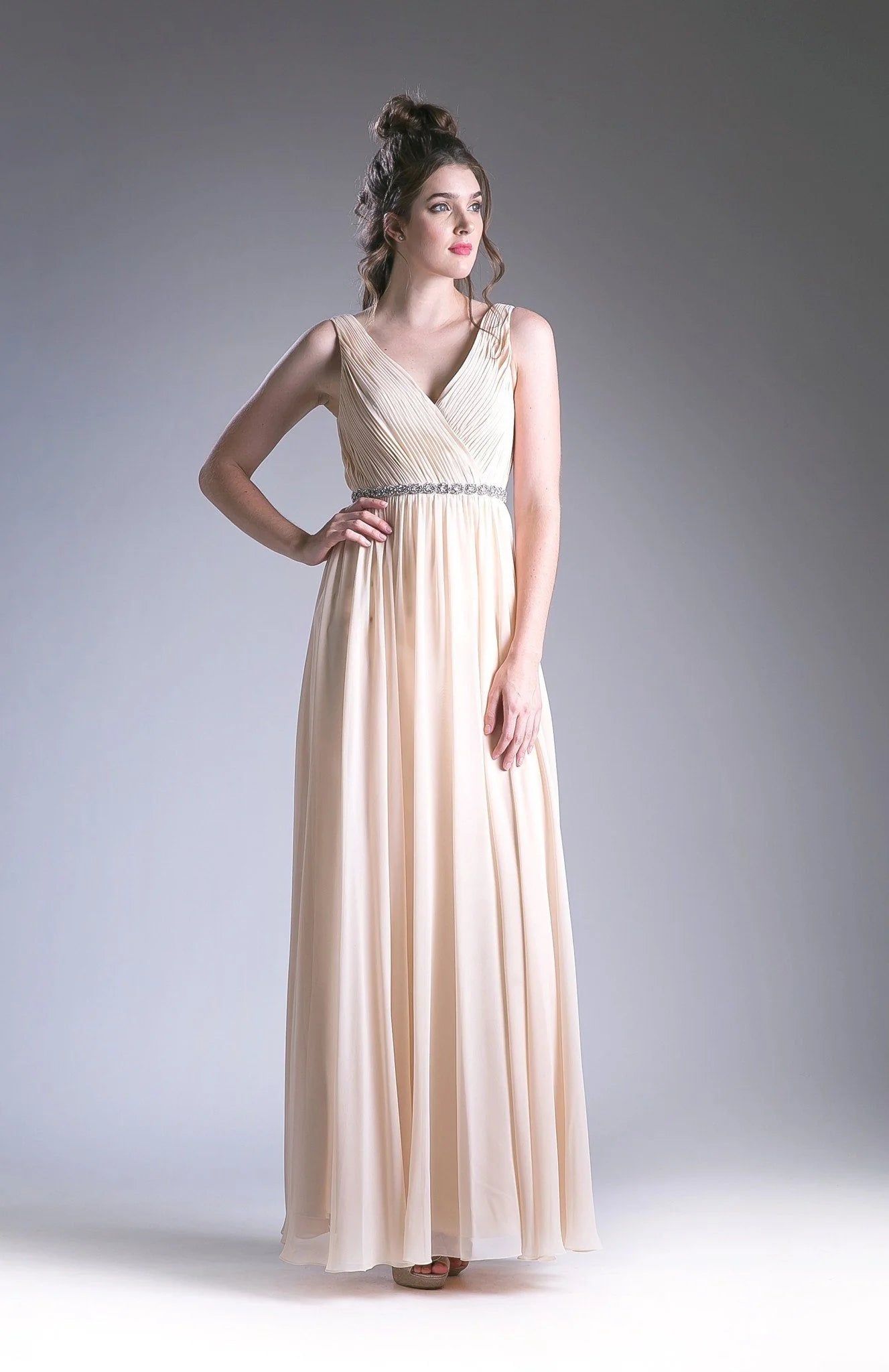 V Neck Silver Gray Chiffon Evening Dresses with Beaded Waist Belt and Floor-Length Skirt