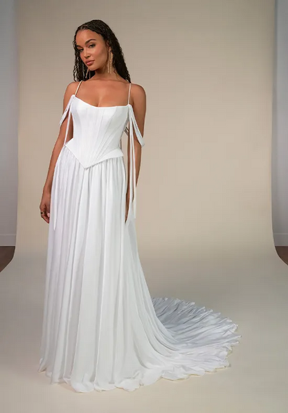 White Corset Spaghetti Strap Wedding Dress Off Shoulder Tie Straps Flowy Chiffon Bridal Gown With Train