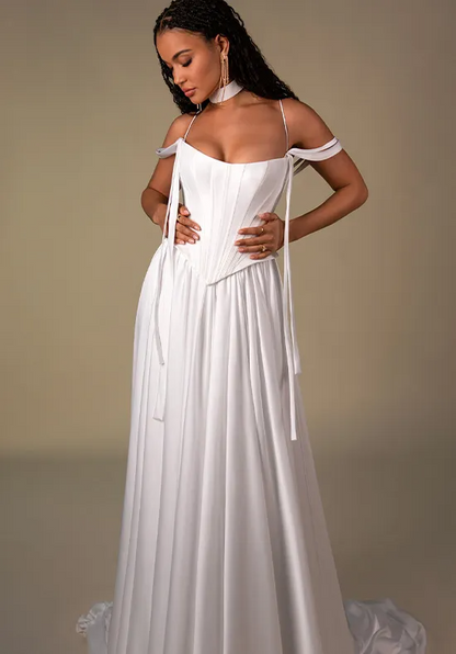 White Corset Spaghetti Strap Wedding Dress Off Shoulder Tie Straps Flowy Chiffon Bridal Gown With Train