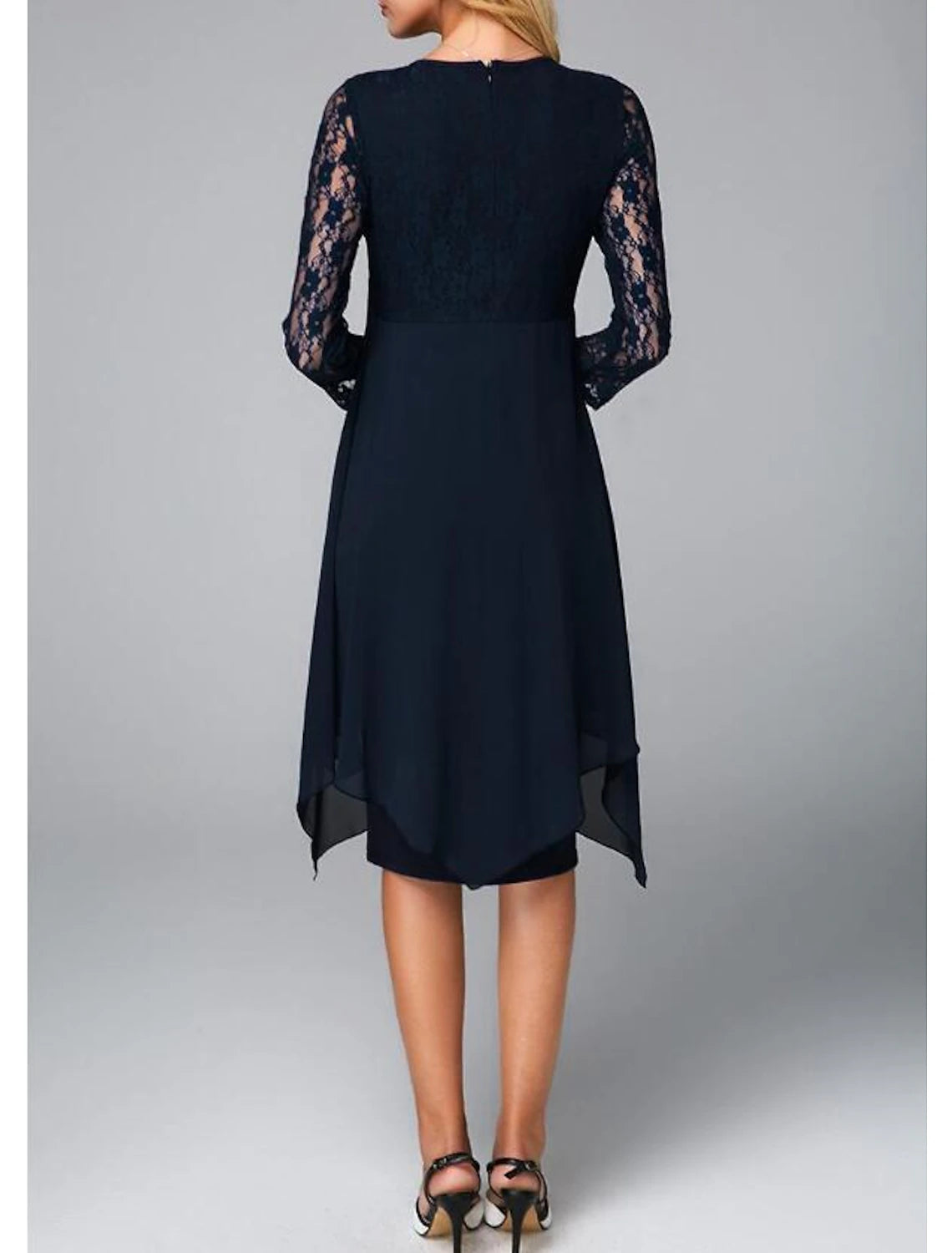 Sheath / Column Mother of the Bride Dress Plus Size Jewel Neck Knee Length Chiffon 3/4 Length Sleeve with Lace Crystals