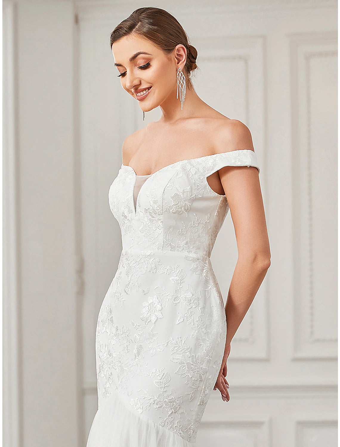 Reception Vintage Wedding Dresses A-Line Off Shoulder Cap Sleeve Sweep / Brush Train Lace Bridal Gowns With Lace Appliques Summer Wedding Party