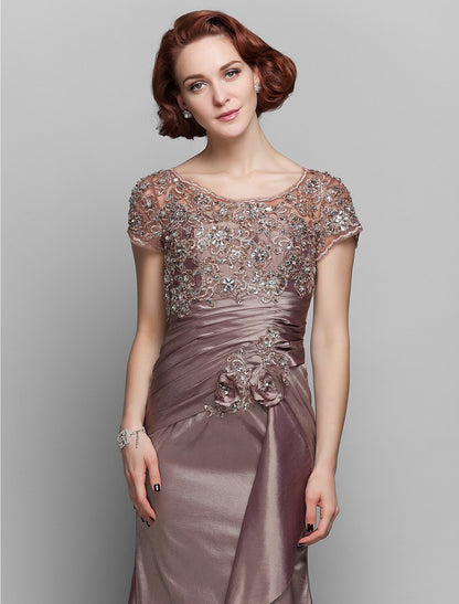 Mermaid / Trumpet Mother of the Bride Dress See Through Scoop Neck Sweep / Brush Train Taffeta Beaded Lace Short Sleeve with Flower