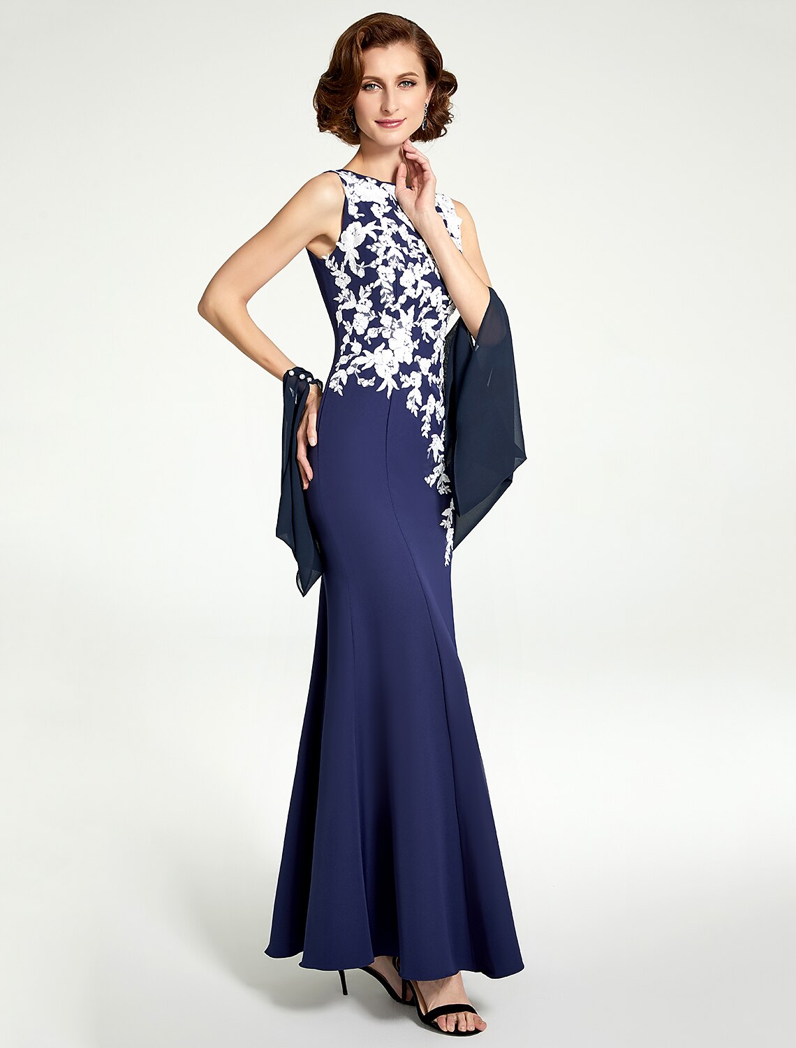 Mermaid / Trumpet Mother of the Bride Dress Jewel Neck Floor Length Chiffon Lace Sleeveless with Lace