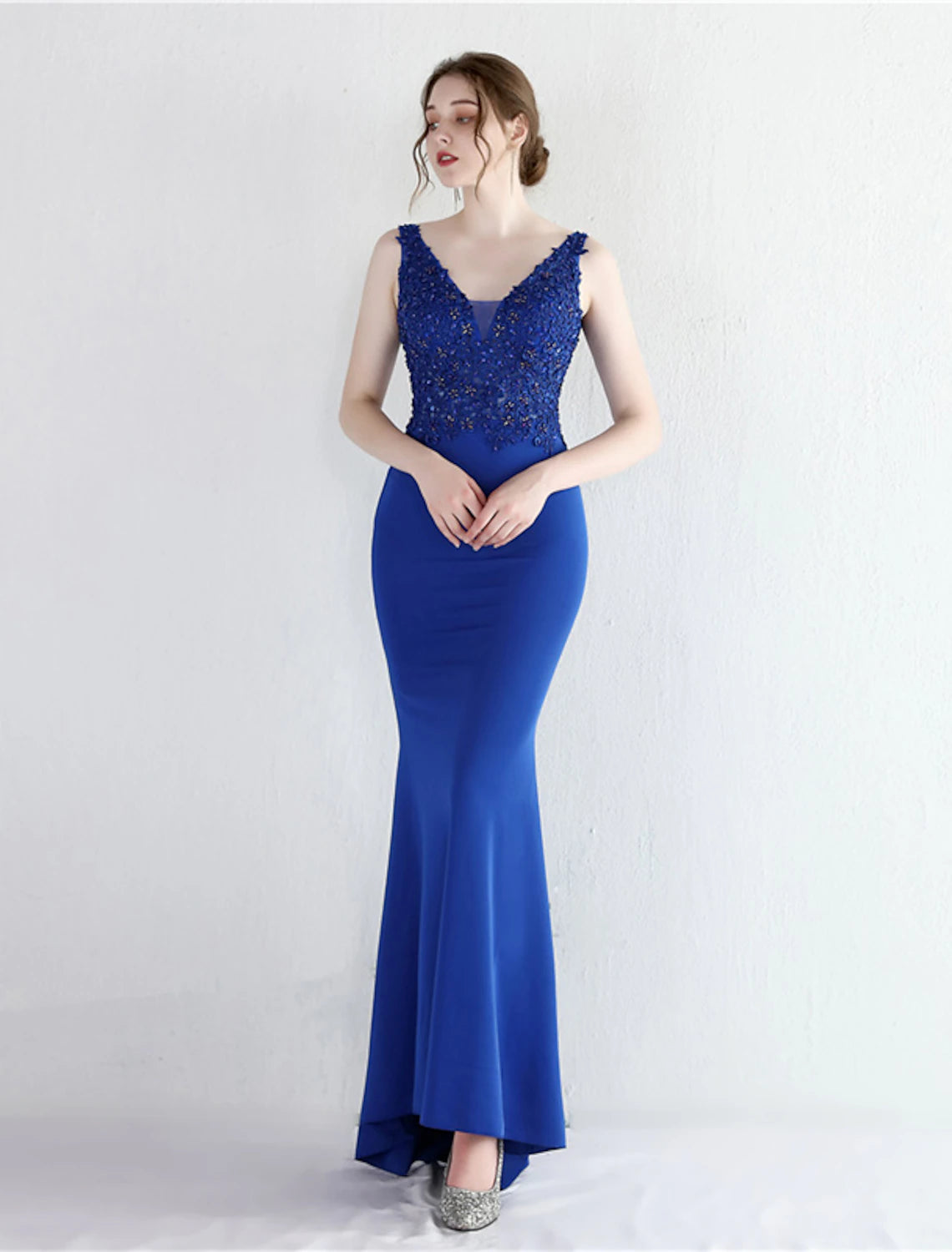 Mermaid / Trumpet Evening Gown Elegant Dress Formal Sweep / Brush Train Sleeveless V Neck Cotton Blend with Beading Appliques