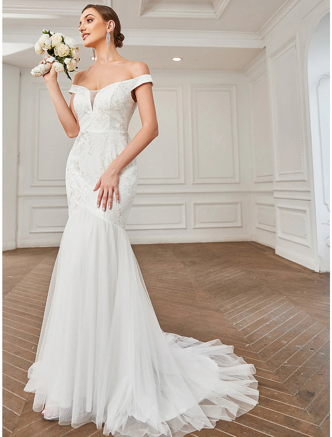 Reception Vintage Wedding Dresses A-Line Off Shoulder Cap Sleeve Sweep / Brush Train Lace Bridal Gowns With Lace Appliques Summer Wedding Party