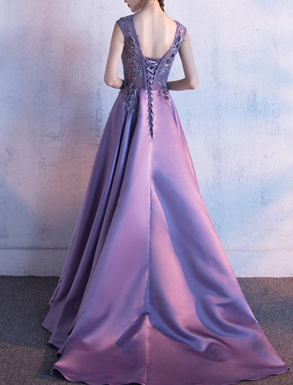 Sheath / Column Mother of the Bride Dress Elegant Petite Jewel Neck Sweep / Brush Train Satin Sleeveless with Sequin Appliques