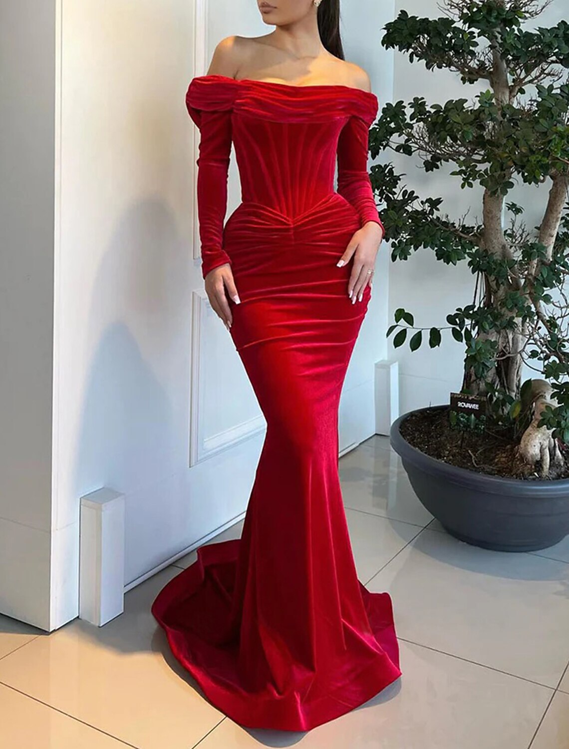 Mermaid / Trumpet Evening Gown Corsets Dress Formal Christmas Sweep / Brush Train Long Sleeve Off Shoulder Velvet with Ruched
