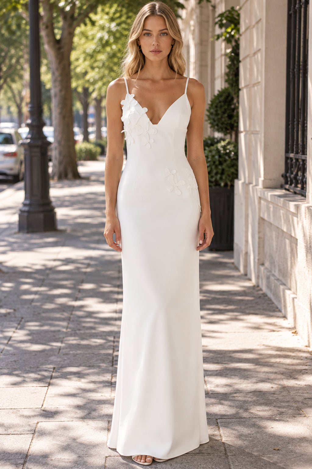 White Sheath V-Neck Thin-Strap Zipper Floor Wedding Bridal Gown