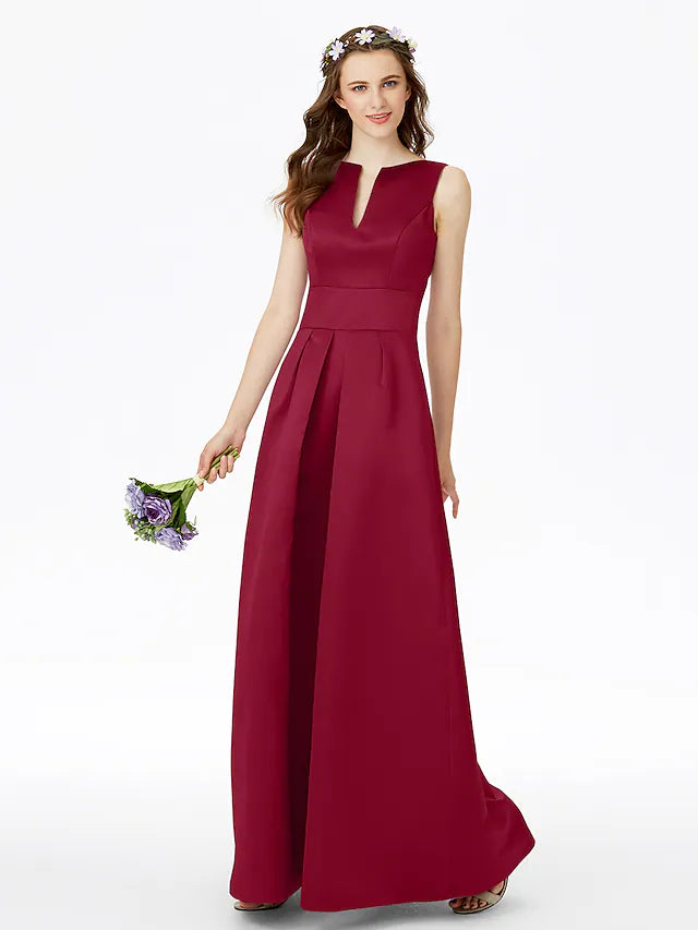 Detail of the side pocket on the A-Line satin bridesmaid dress.